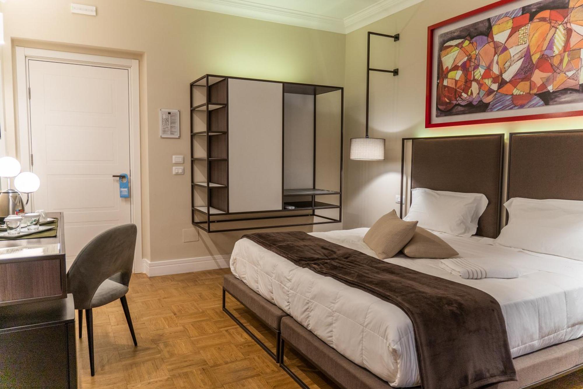 Palazzo Bibbi - Rooms To Live Reggio di Calabria Bagian luar foto