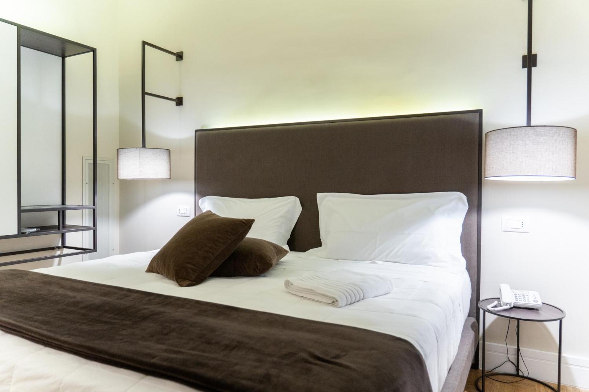 Palazzo Bibbi - Rooms To Live Reggio di Calabria Bagian luar foto