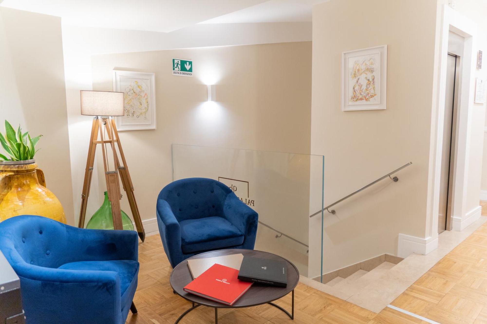 Palazzo Bibbi - Rooms To Live Reggio di Calabria Bagian luar foto