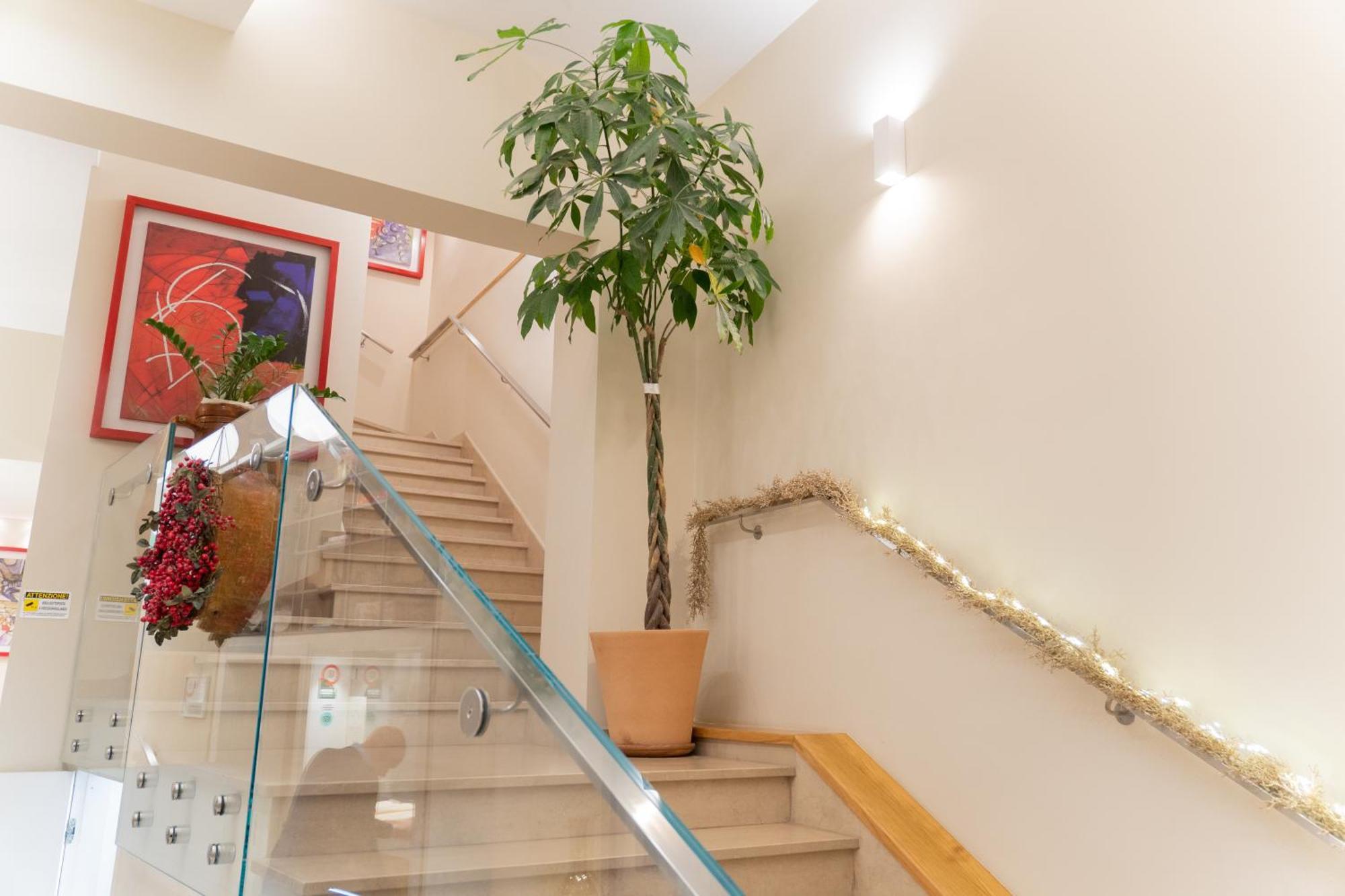 Palazzo Bibbi - Rooms To Live Reggio di Calabria Bagian luar foto