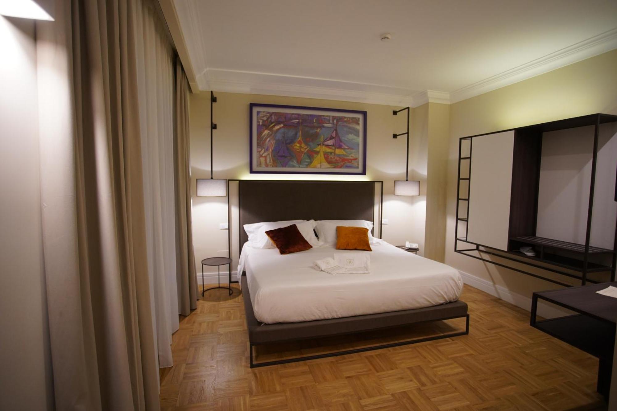 Palazzo Bibbi - Rooms To Live Reggio di Calabria Bagian luar foto