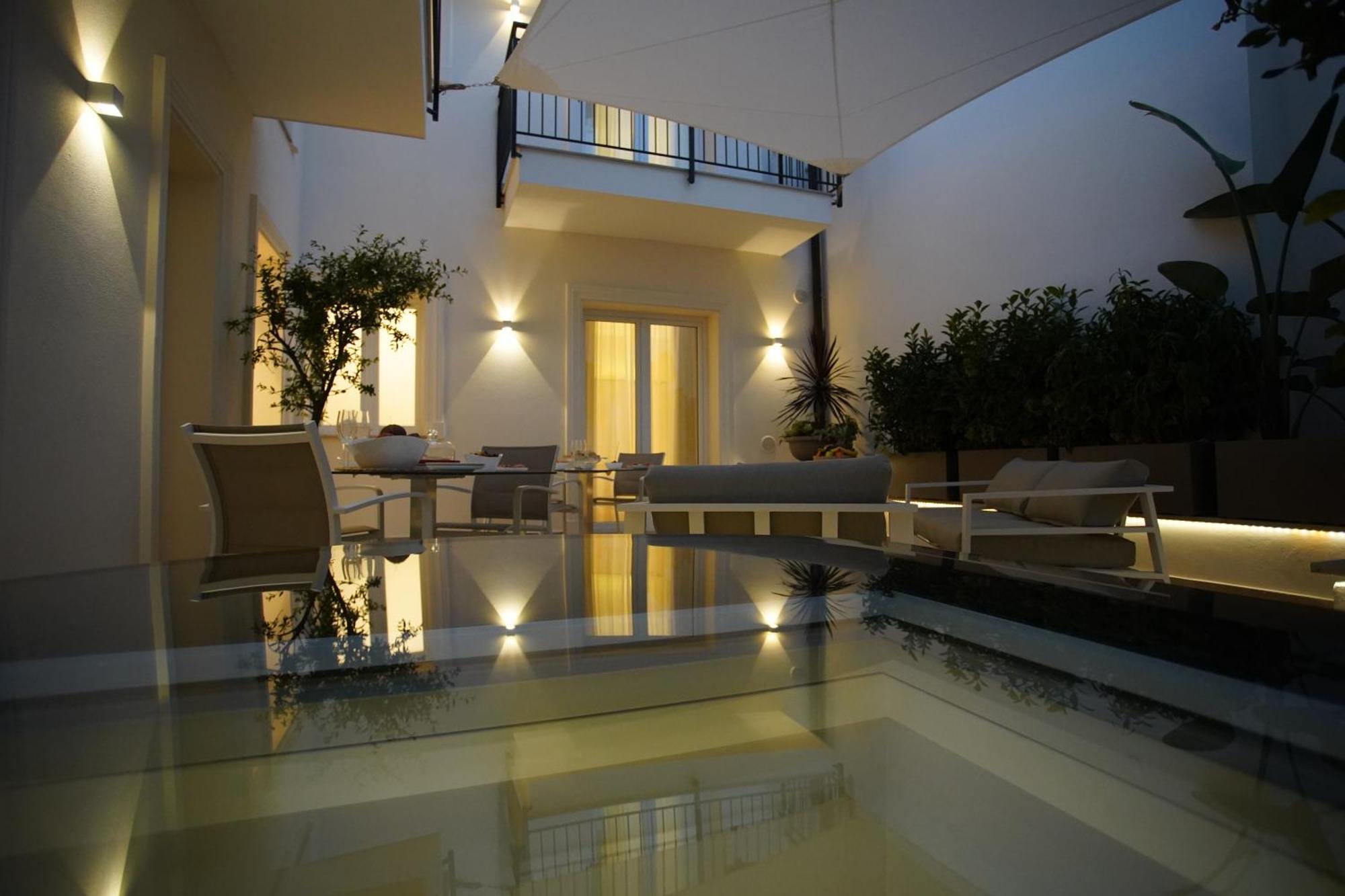 Palazzo Bibbi - Rooms To Live Reggio di Calabria Bagian luar foto